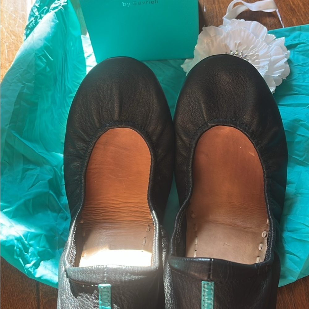 TIEKS—-Black Leather Women's Shoes by Tieks